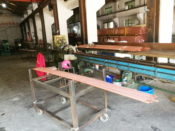 銅管翅片加工、調(diào)直設(shè)備